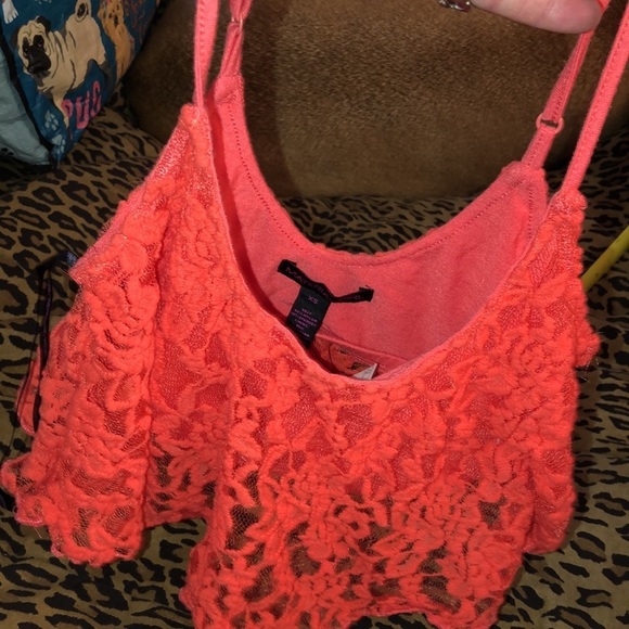Material GIRL XS cropped coral lace top  w/ adjustable straps attached bandeau - Picture 2 of 7